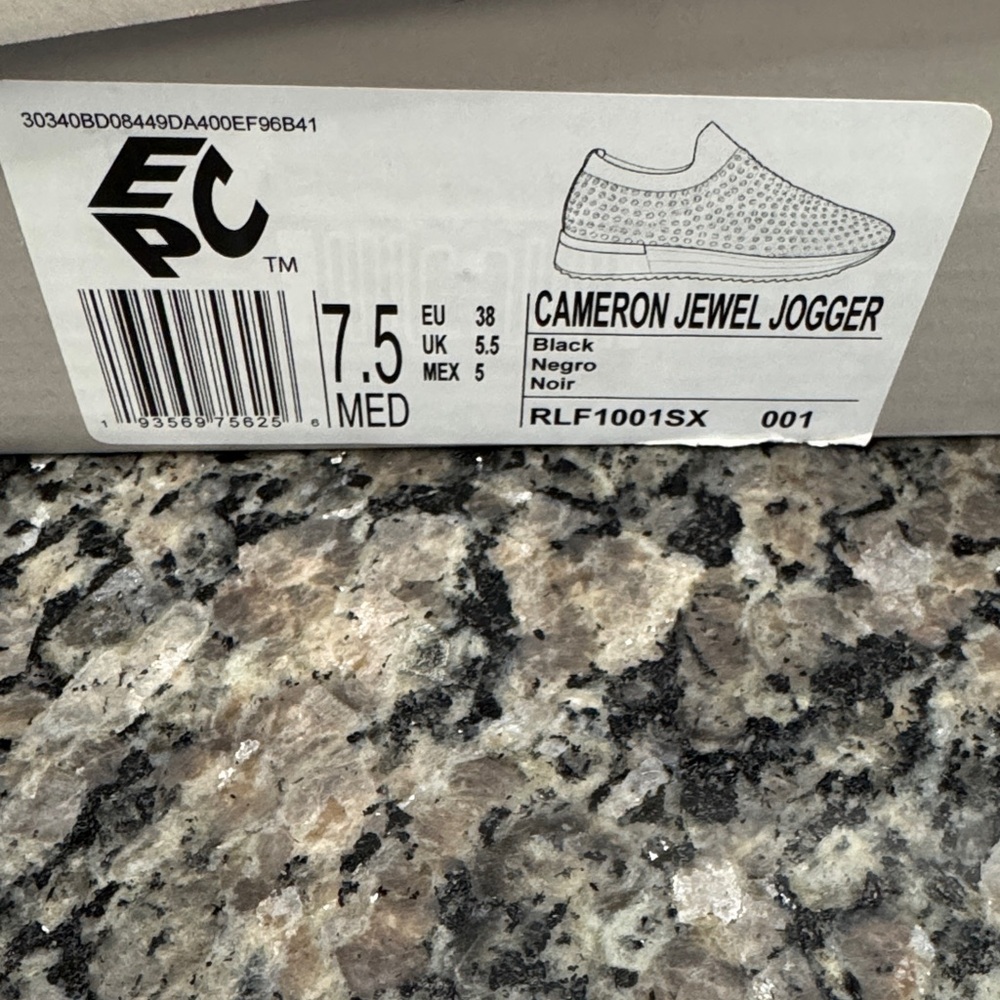 Kenneth Cole Reaction Cameron Jewel Black Slip-On jogger sneakers NEW 7.5 - Picture 15 of 15